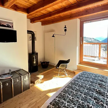 La Maison Abeil Bed & Breakfast